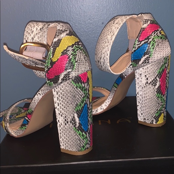 Multi-Snake Heels - Picture 2 of 5